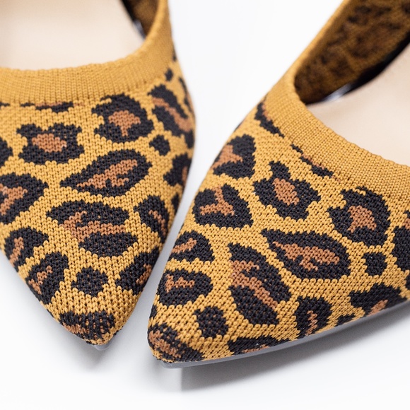 CONVERTIBLE HEEL - Pashion 1.0 The Pump Cheetah 3 inch Block - Picture 3 of 5